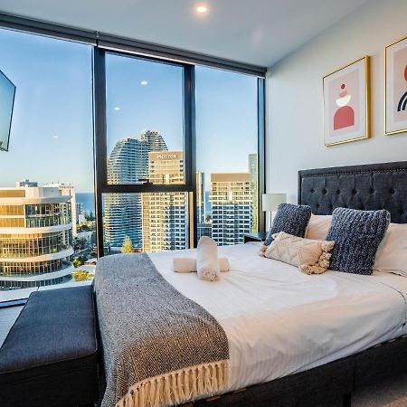 2 Bedroom Luxurious Family Apartment Next To Pacific Fair - Broadbeach Gold Coast Gc22 Екстер'єр фото