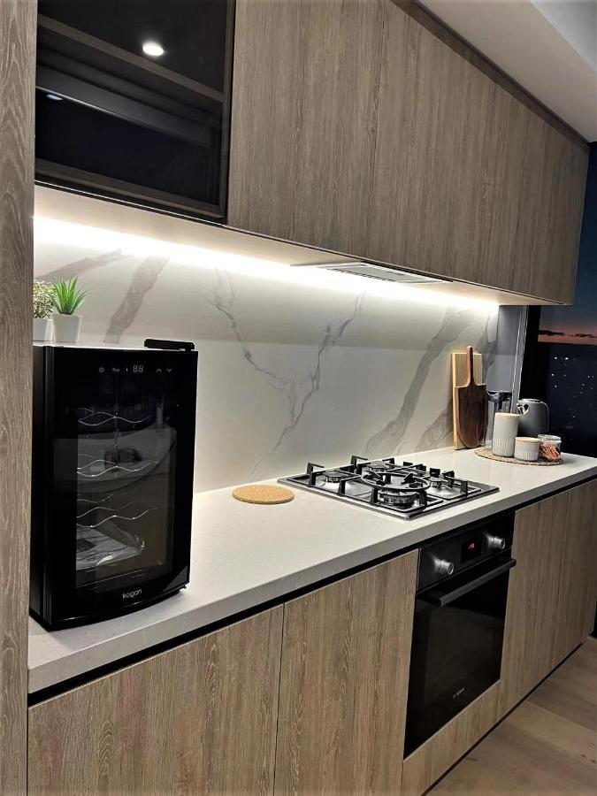 2 Bedroom Luxurious Family Apartment Next To Pacific Fair - Broadbeach Gold Coast Gc22 Екстер'єр фото