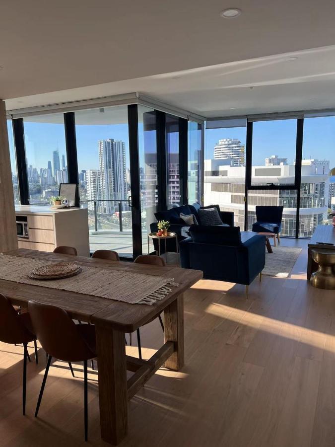 2 Bedroom Luxurious Family Apartment Next To Pacific Fair - Broadbeach Gold Coast Gc22 Екстер'єр фото