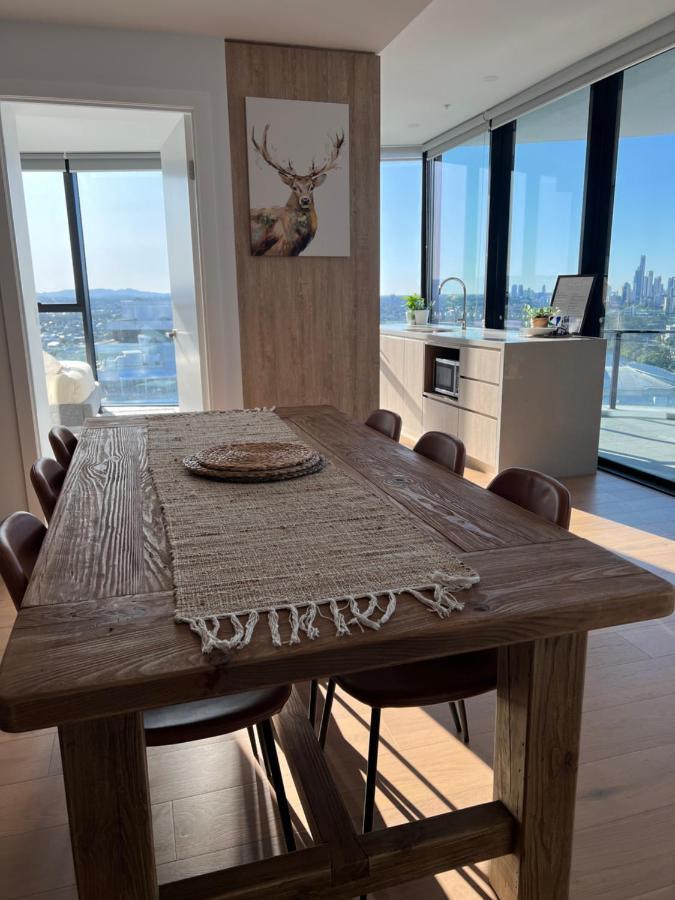 2 Bedroom Luxurious Family Apartment Next To Pacific Fair - Broadbeach Gold Coast Gc22 Екстер'єр фото