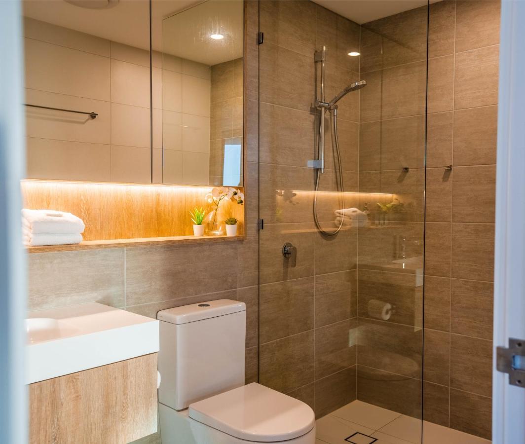 2 Bedroom Luxurious Family Apartment Next To Pacific Fair - Broadbeach Gold Coast Gc22 Екстер'єр фото