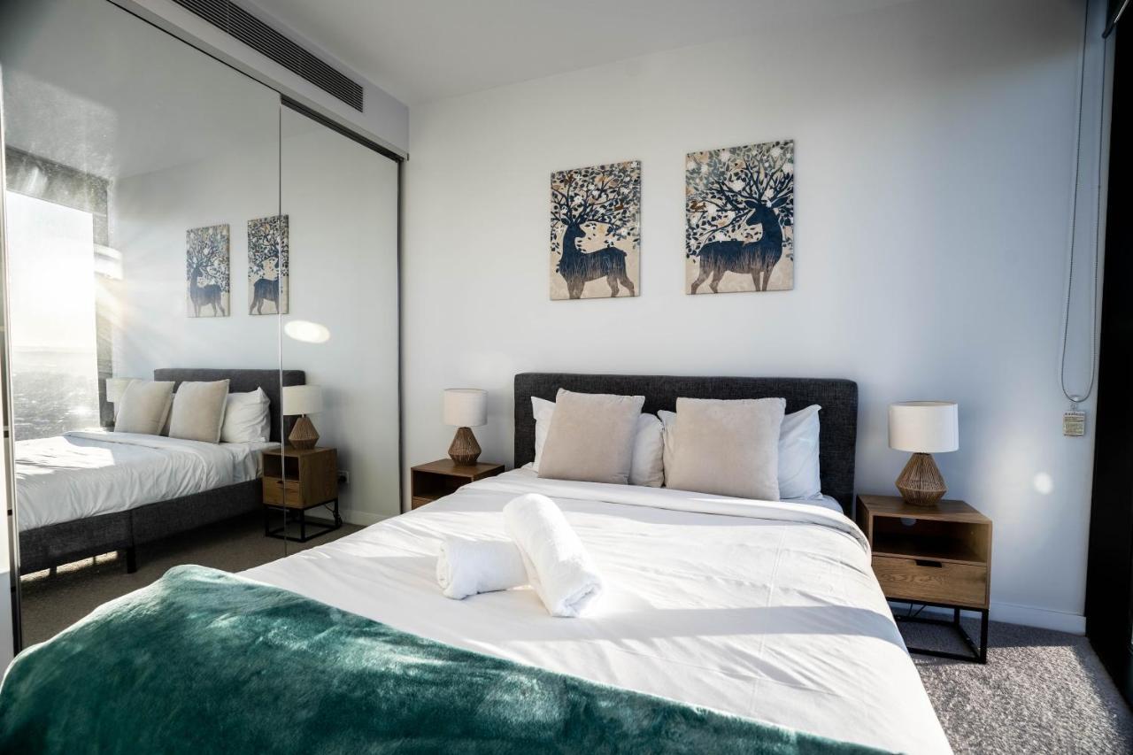 2 Bedroom Luxurious Family Apartment Next To Pacific Fair - Broadbeach Gold Coast Gc22 Екстер'єр фото